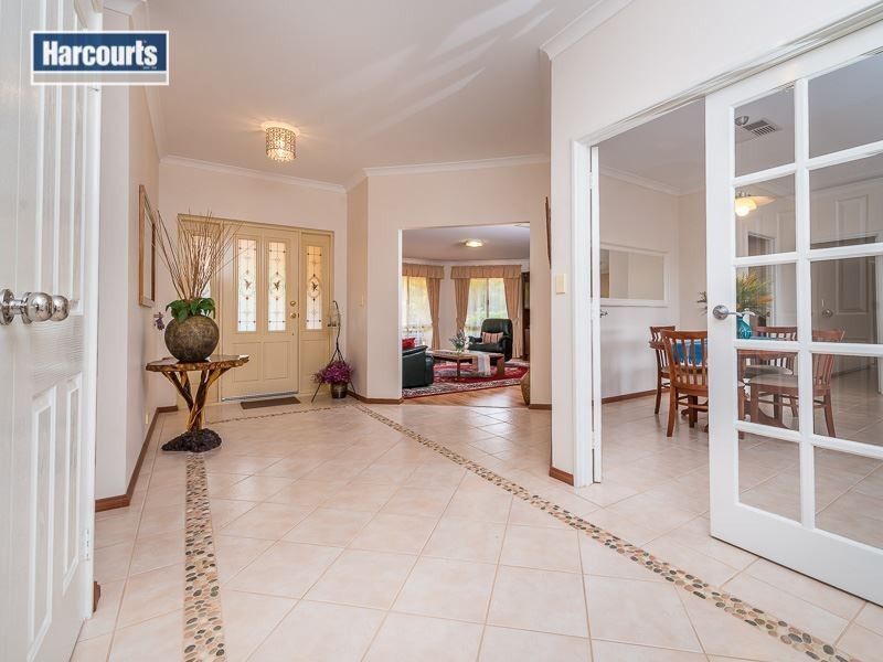 135 Meadowbrook Ramble, Bullsbrook WA 6084