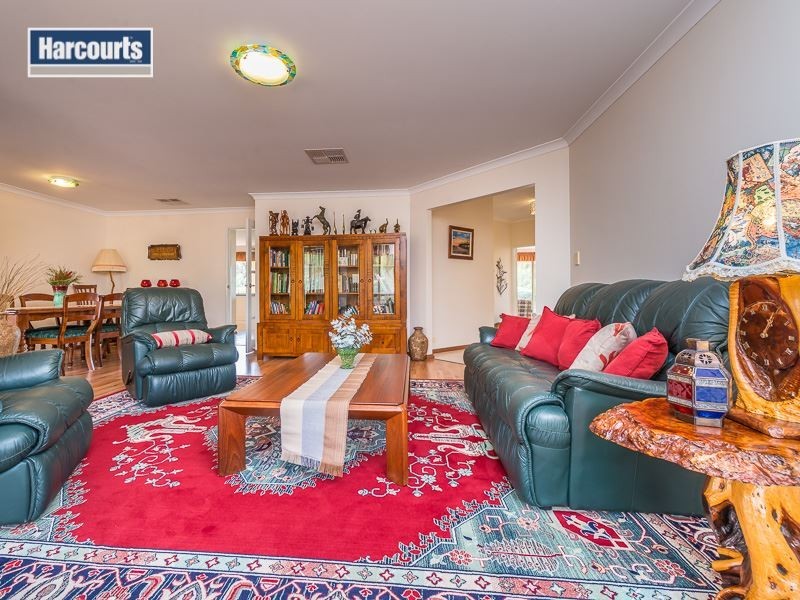 135 Meadowbrook Ramble, Bullsbrook WA 6084