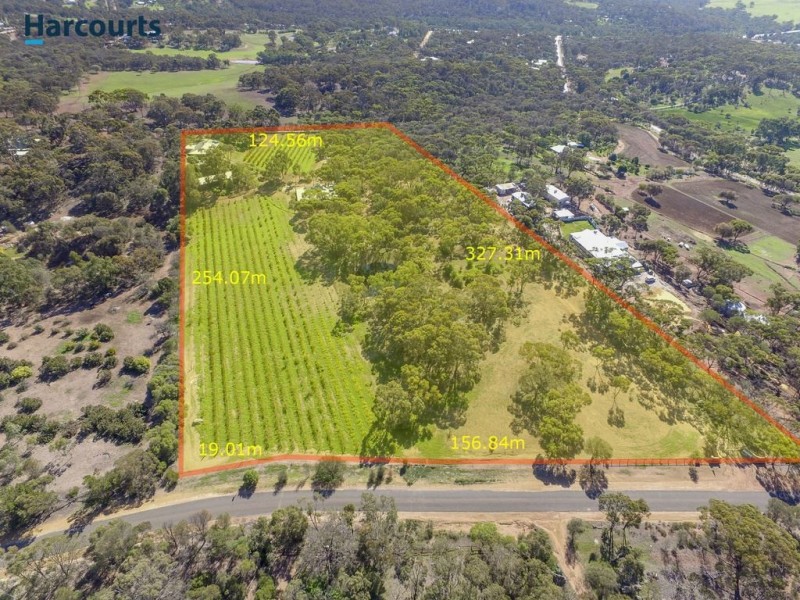 245 Benrua Road, Clackline WA 6564