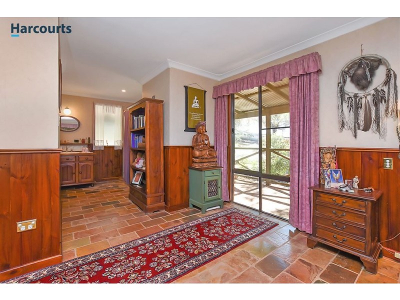 245 Benrua Road, Clackline WA 6564