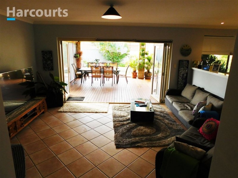 3 Dalkeith Cove, Kinross WA 6028