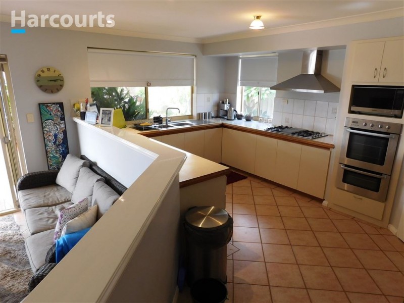 3 Dalkeith Cove, Kinross WA 6028