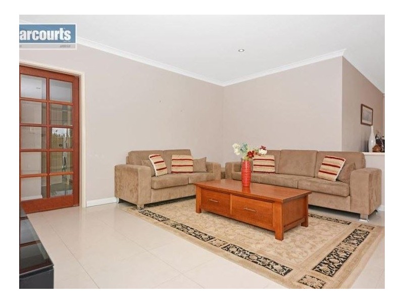 11 Landsdale Road, Darch WA 6065