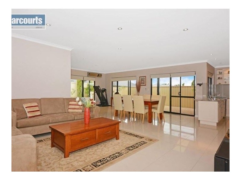 11 Landsdale Road, Darch WA 6065