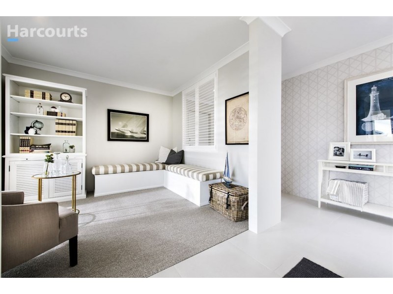 23 Midsummer Avenue, Jindalee WA 6036