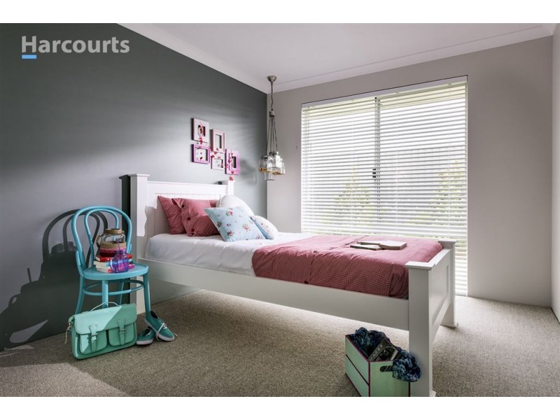 23 Midsummer Avenue, Jindalee WA 6036