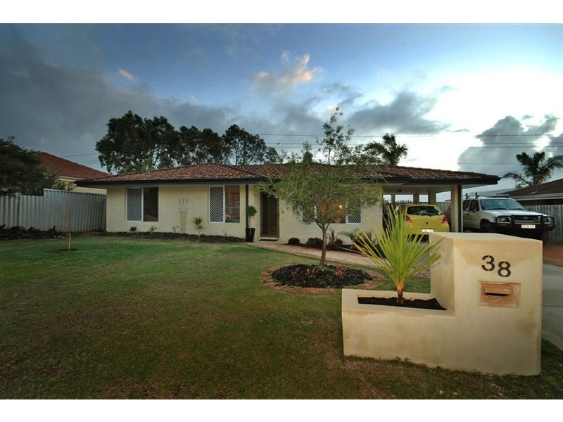 38 Manyarra Turn, Joondalup WA 6027
