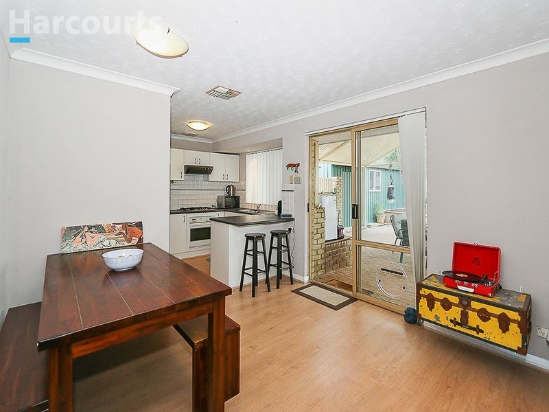 32 Berkshire Drive, Beldon WA 6027