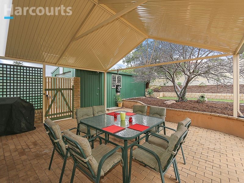 32 Berkshire Drive, Beldon WA 6027