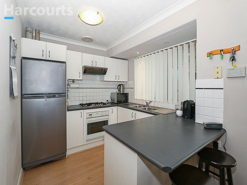 32 Berkshire Drive, Beldon WA 6027