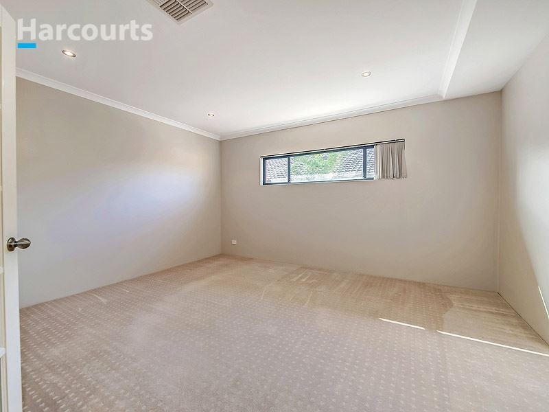 137 Ashley Road, Tapping WA 6065