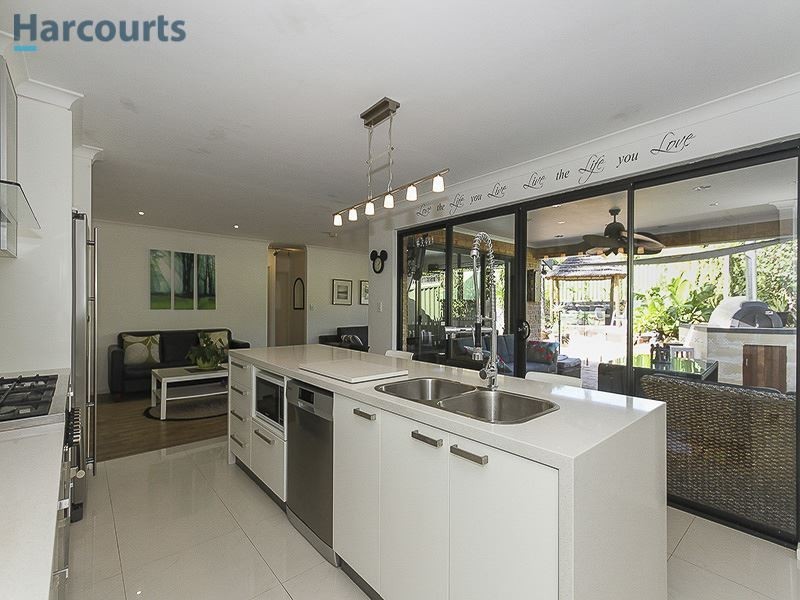 9B Spur Court, Ocean Reef WA 6027