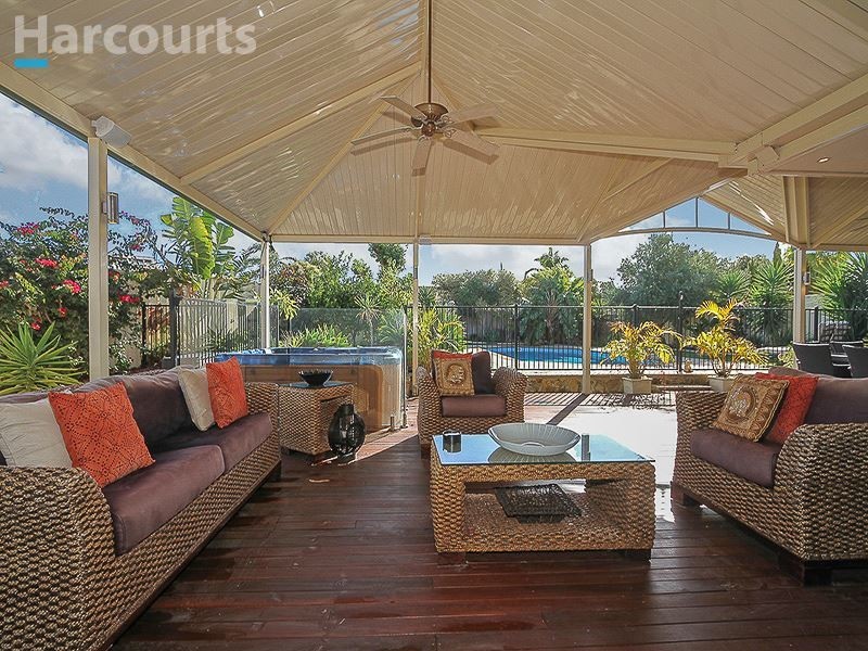 10 Crowther Elbow, Ocean Reef WA 6027