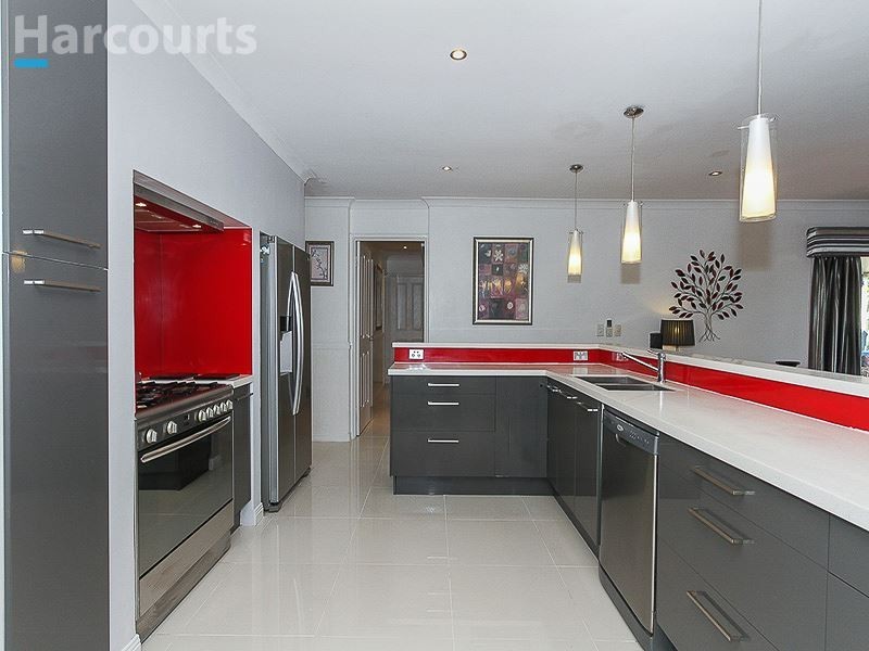 10 Crowther Elbow, Ocean Reef WA 6027