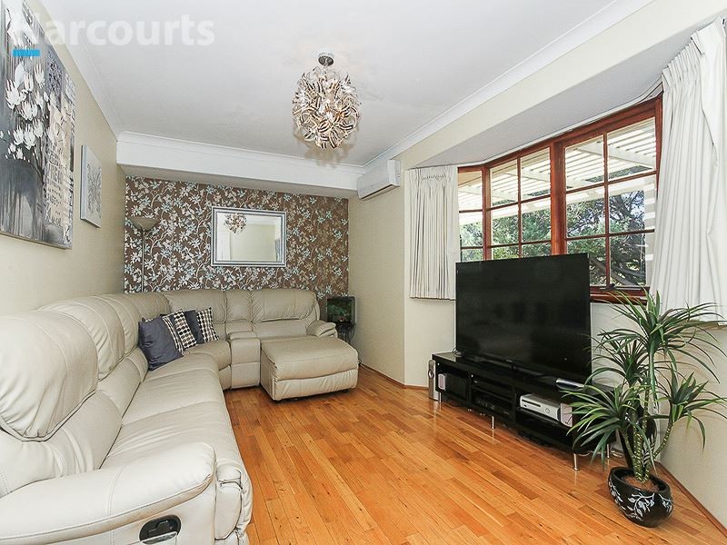 10 Crowther Elbow, Ocean Reef WA 6027