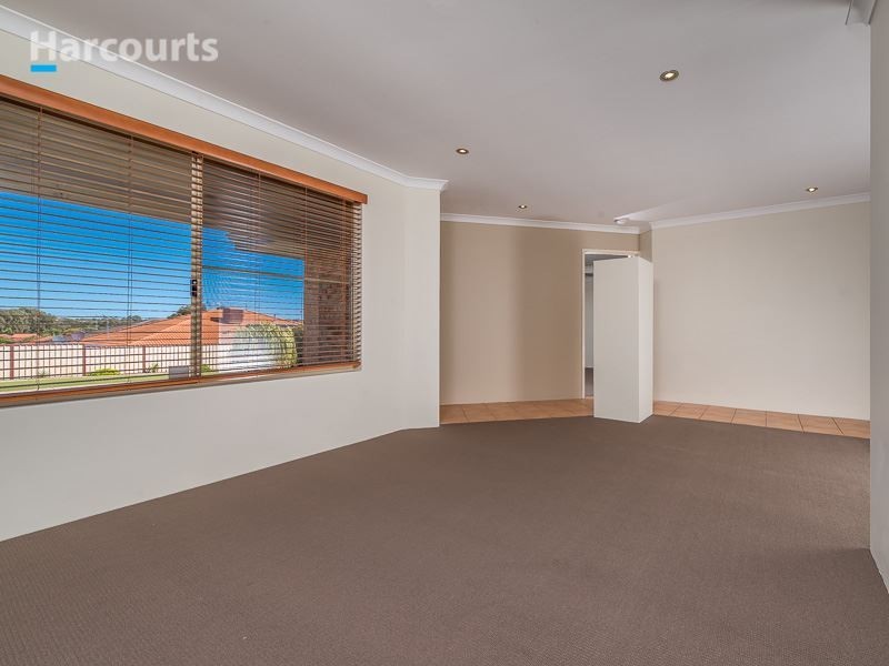 3 Carwoola Circle, Carramar WA 6031