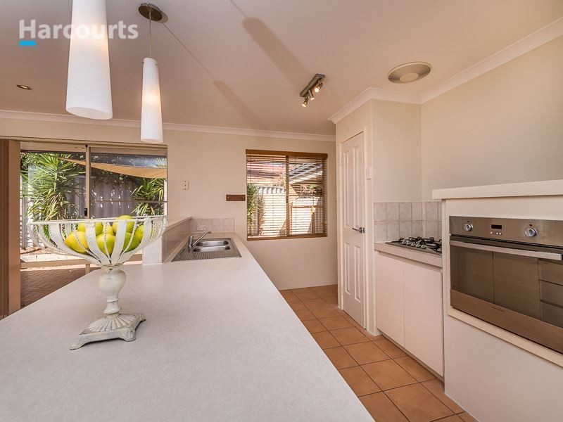 3 Carwoola Circle, Carramar WA 6031