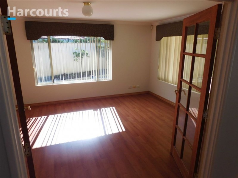 6 Hiltaba Court, Tapping WA 6065