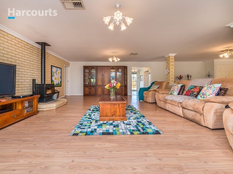 248 Ayrshire Loop, Lower Chittering WA 6084