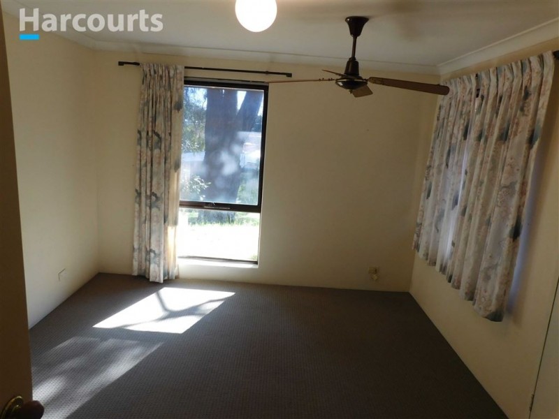 10 Monkhouse Way, Hillarys WA 6025