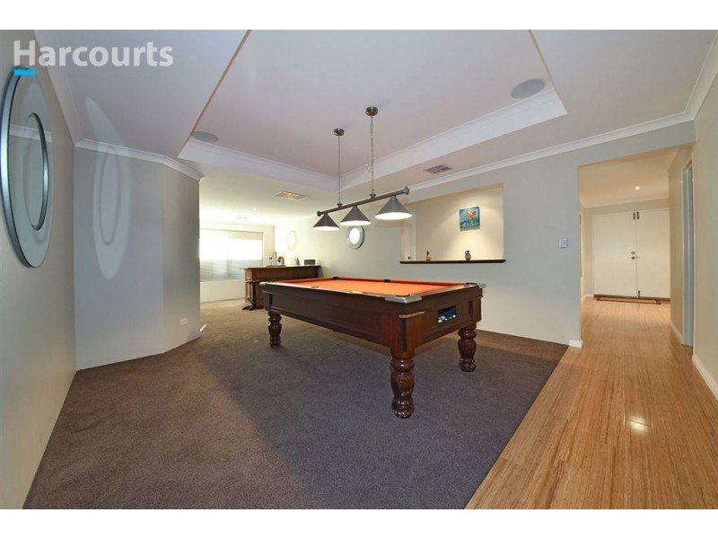 11 Minjah Circuit, Carramar WA 6031