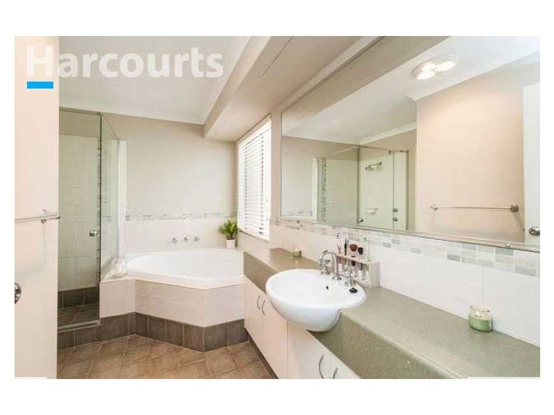 6 Adavale Vista, Tapping WA 6065