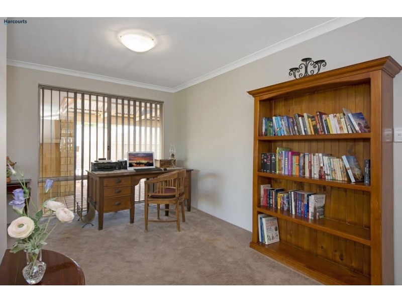 119 Glencoe Loop, Kinross WA 6028