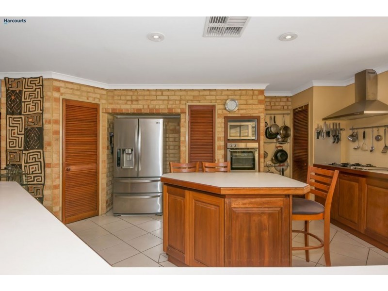 57 Lee Steere Drive, Mariginiup WA 6078