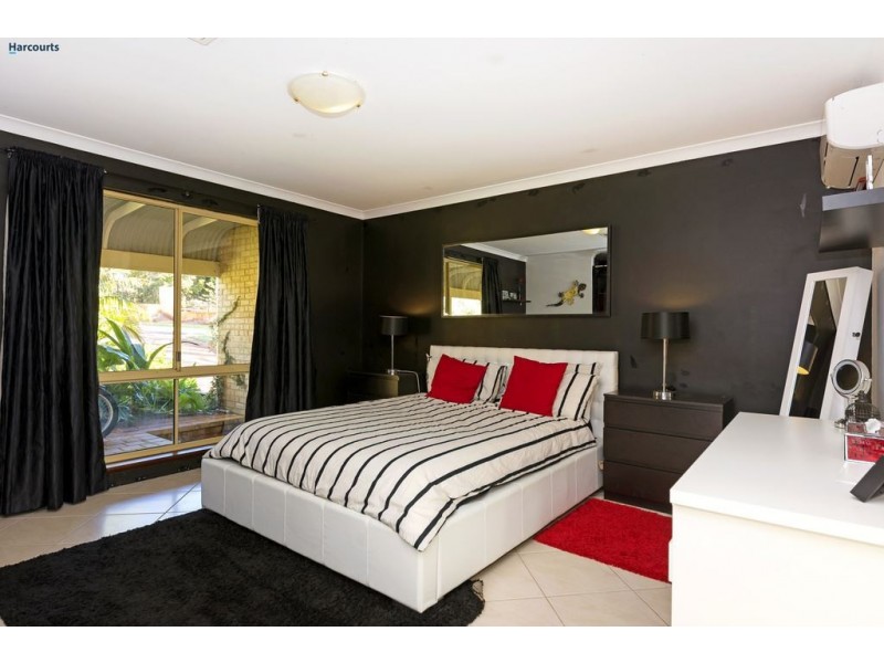 57 Lee Steere Drive, Mariginiup WA 6078