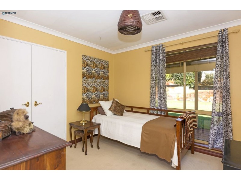 57 Lee Steere Drive, Mariginiup WA 6078