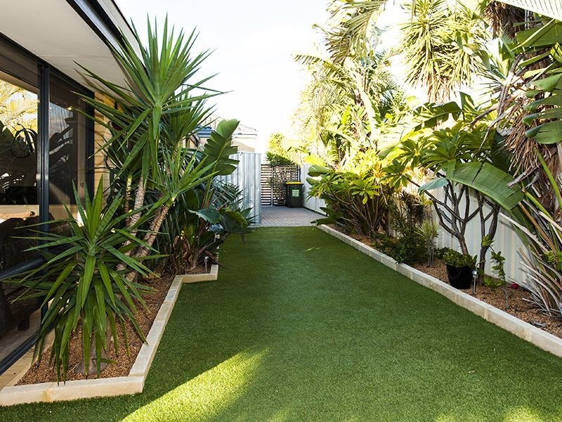 8 Brooklyn Avenue, Pearsall WA 6065