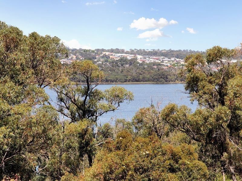 26 Derwent Meander, Joondalup WA 6027