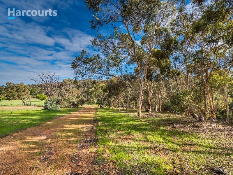 77 Morley Road, Lower Chittering WA 6084