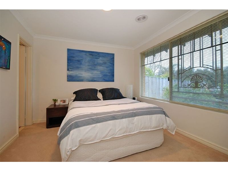 11 Caledonia Avenue, Currambine WA 6028