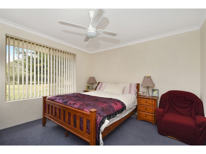 3 Louise Place, Gnangara WA 6077