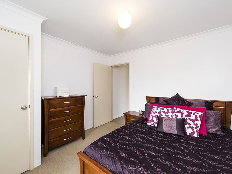 4 Madrid Terrace, Hocking WA 6065