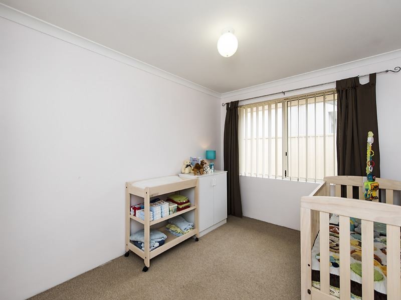 4 Madrid Terrace, Hocking WA 6065