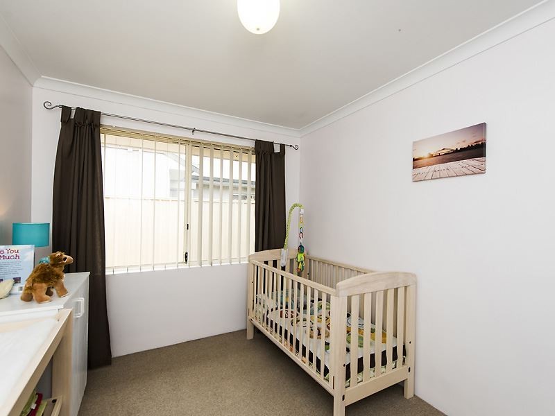 4 Madrid Terrace, Hocking WA 6065