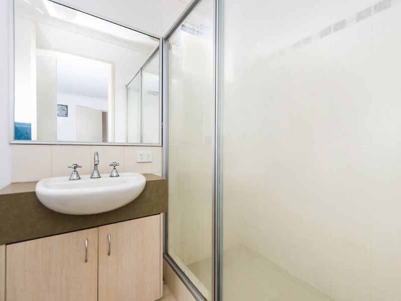 4 Madrid Terrace, Hocking WA 6065