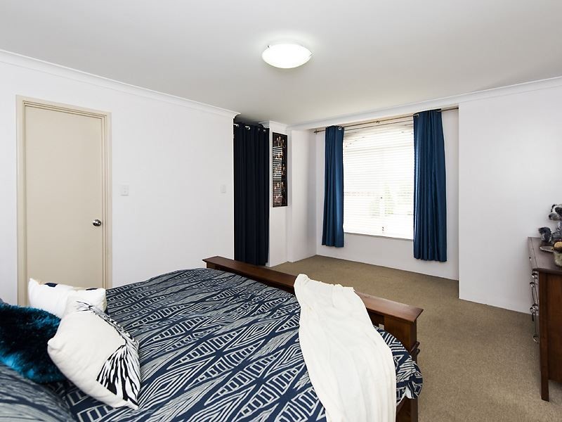 4 Madrid Terrace, Hocking WA 6065