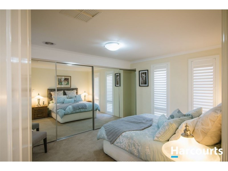 2 Dunedin Chase, Hocking WA 6065