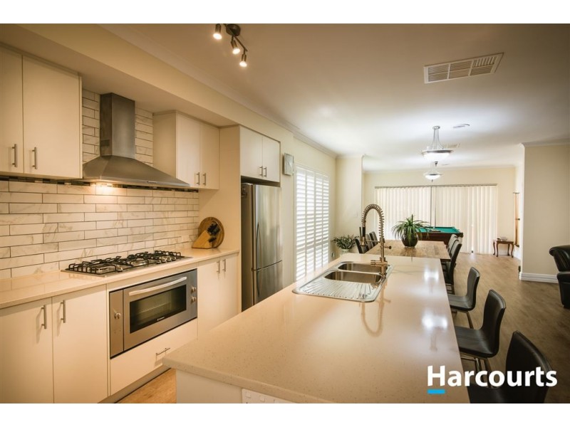 2 Dunedin Chase, Hocking WA 6065