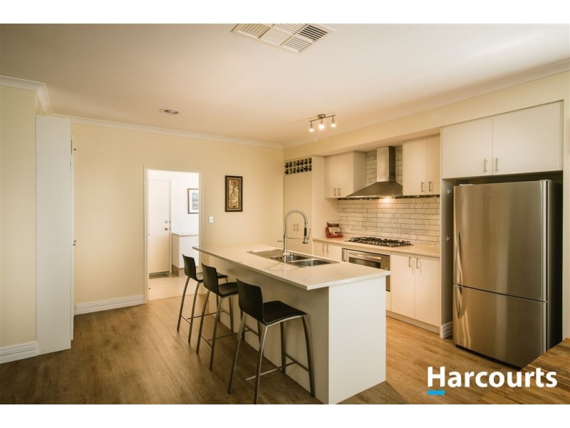 2 Dunedin Chase, Hocking WA 6065