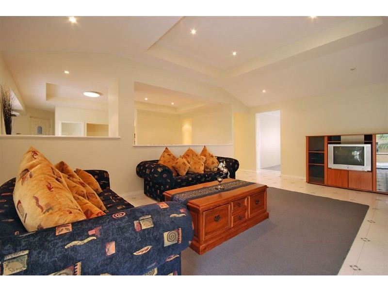 5 Keatons Lane, Iluka WA 6028