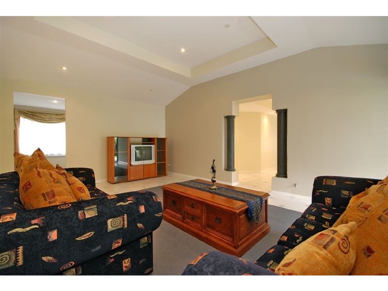 5 Keatons Lane, Iluka WA 6028