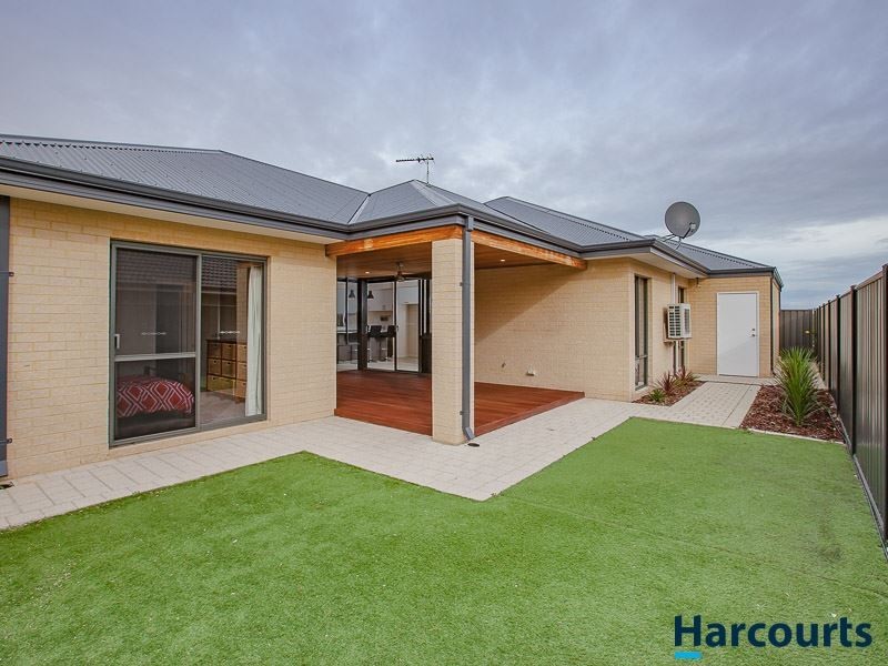 43 Pollen Turn, Banksia Grove WA 6031