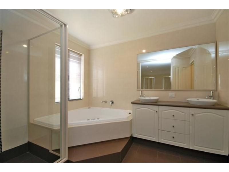 15 Clontarf Way, Butler WA 6036