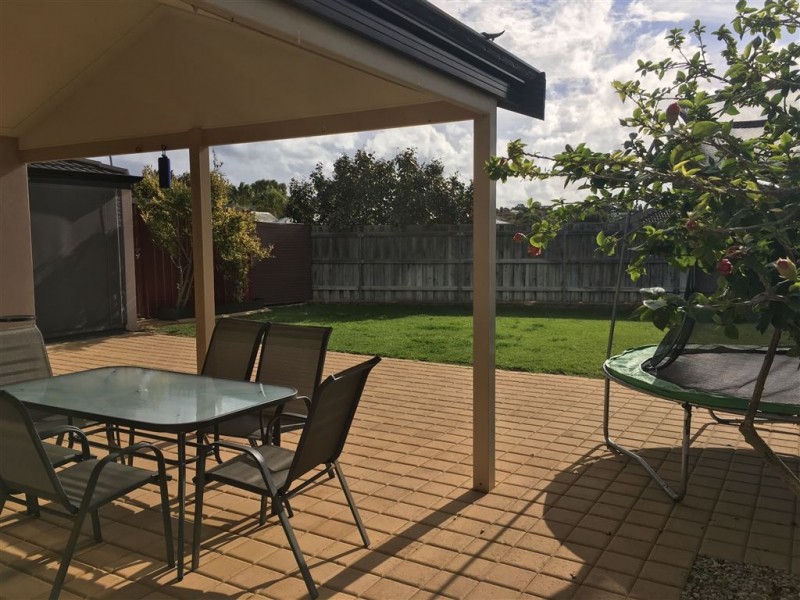 25 Durrington Glade, Clarkson WA 6030