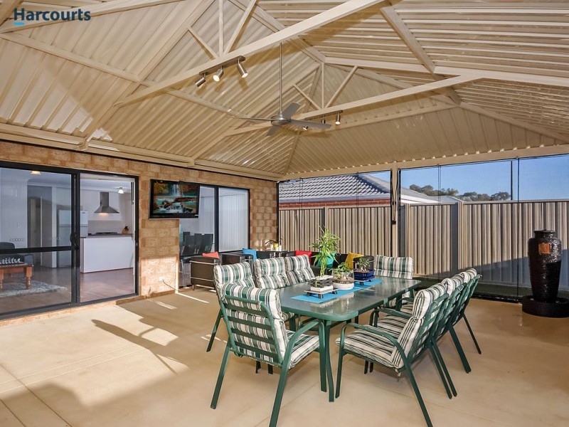 10 Francina View, Sinagra WA 6065