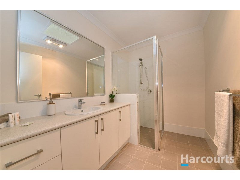 Villa 33/25-27 Parkhill Way, Wilson WA 6107